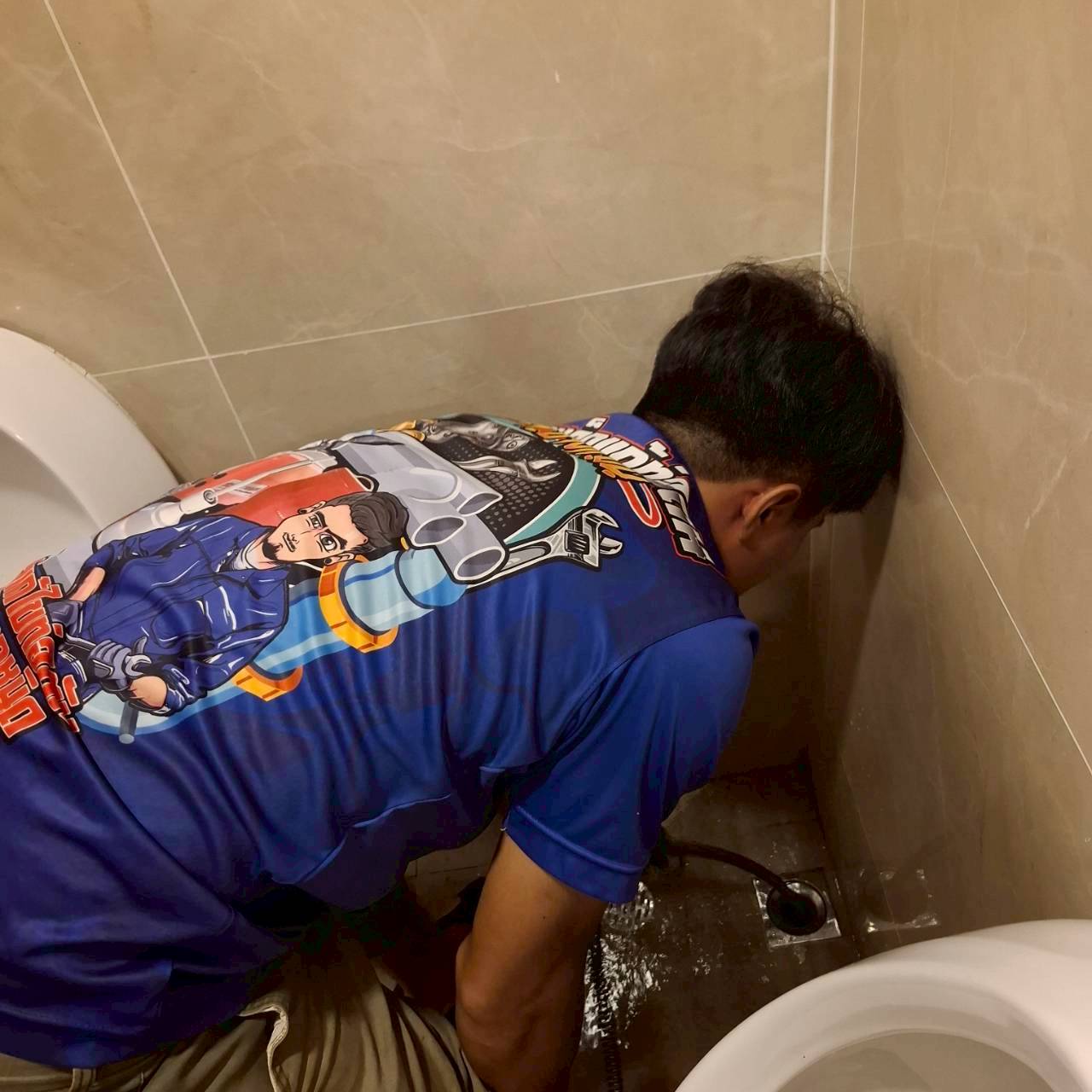 แก้ไขจบทุกปัญหาท่อนํ้าทิ้งอุดตัน แก้ไขตรงจุดไม่มีสารเคมี ไม่เสียเวลาทุบรื้ออีกต่อไป ราคาสบายกระเป๋า แก้ไขรวดเร็ว หากแก้ไขไม่ได้ ไม่มีค่าใช้จ่าย  แก้หายทางเราพร้อมรับประกันงานหลังทำ 45 วัน บริการ 24 ชั่วโมง